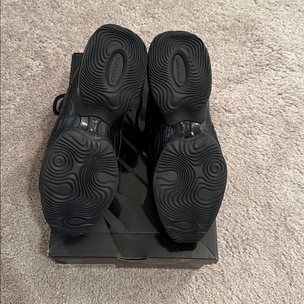 Sneaker - Picture 6 of 8